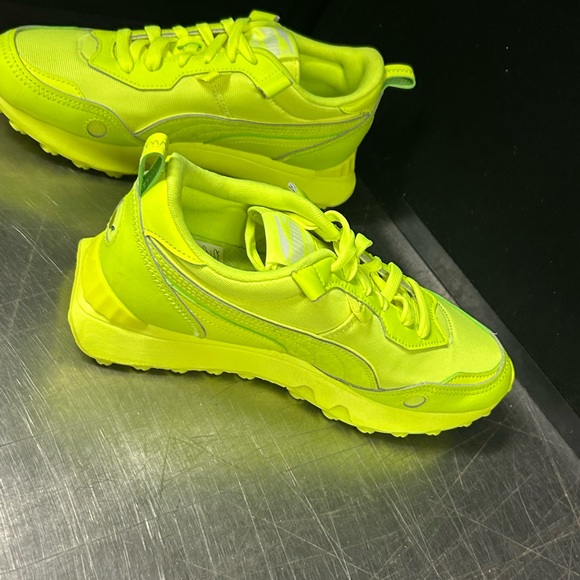 Puma Riders Women Size 8.5 - Picture 3 of 10